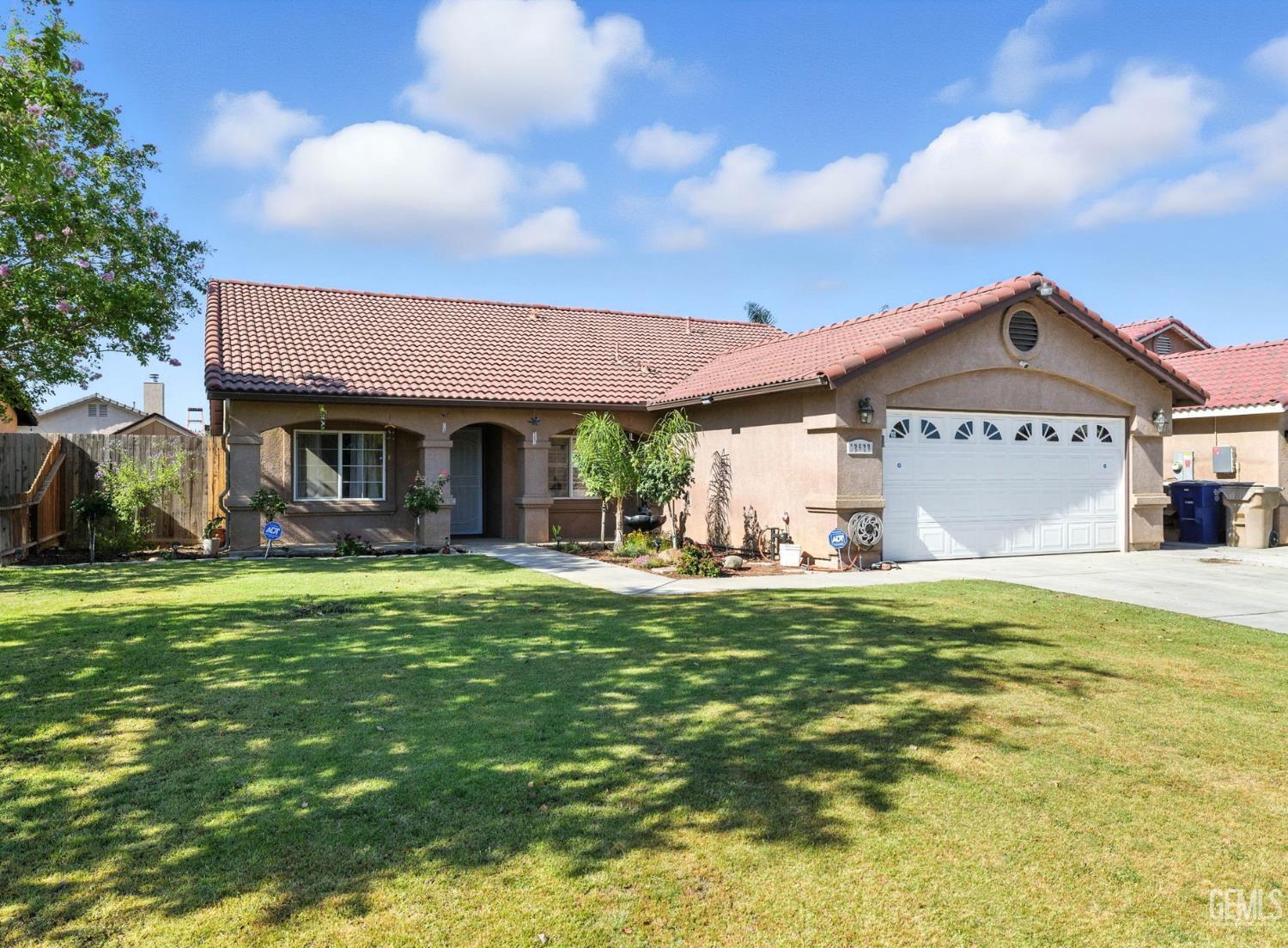 12523 Catskill Drive  Bakersfield CA 93312 photo