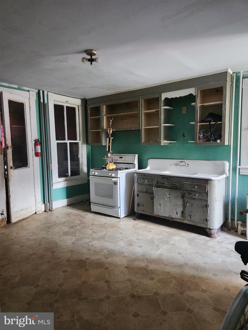 Property Photo:  730 Franklin Street  PA 19602 