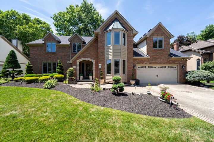Property Photo:  199 Granby W Place  OH 43081 