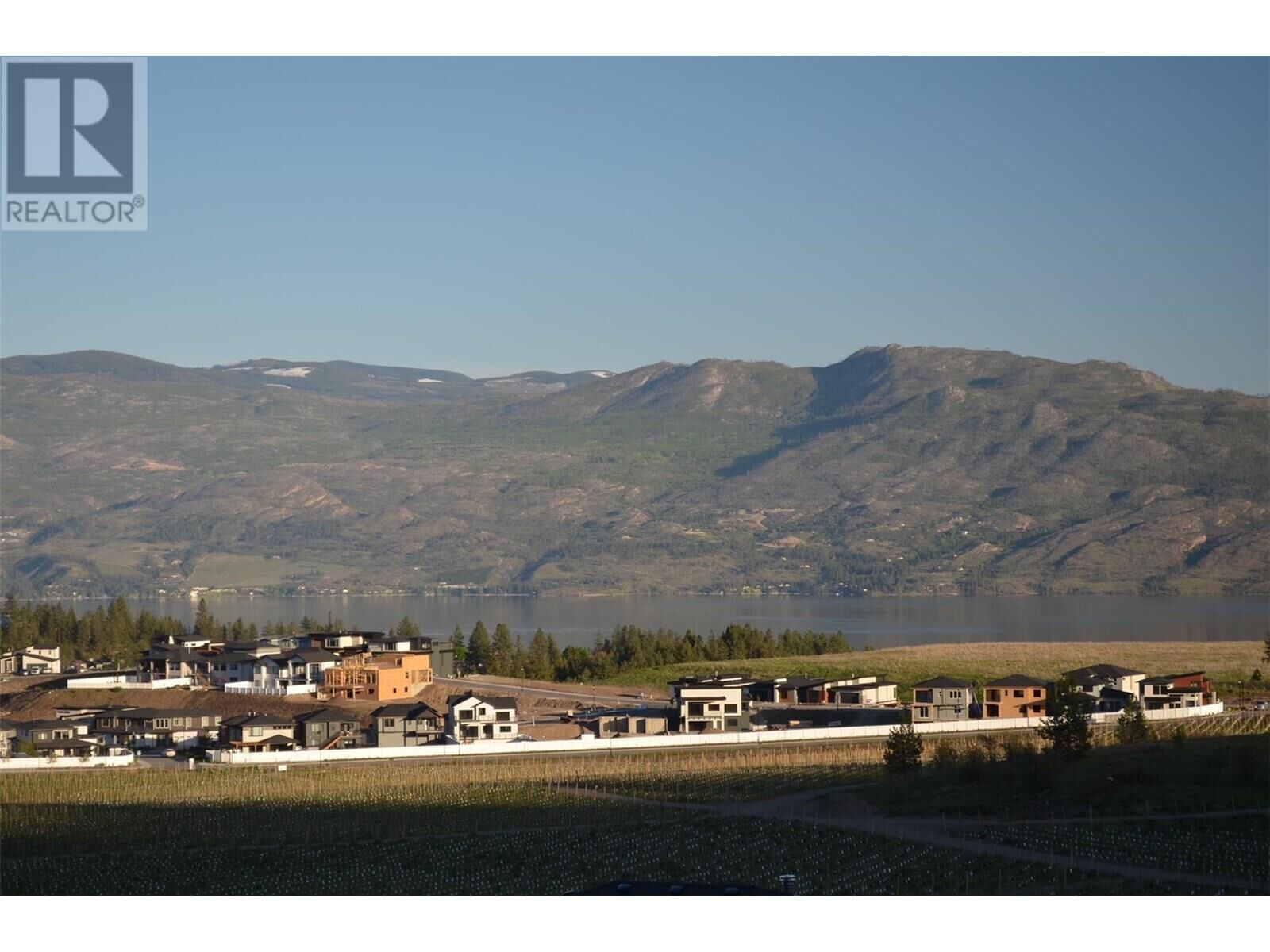 Property Photo: 2604 Crown Crest Drive BC V4T 3H5