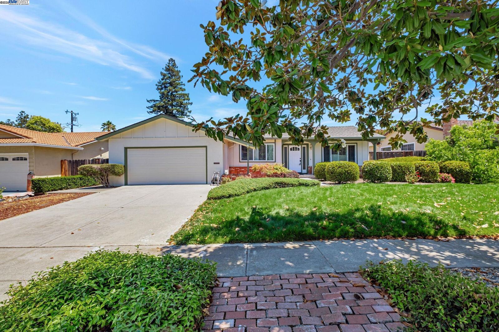 Property Photo: 42650 Sully CA 94539