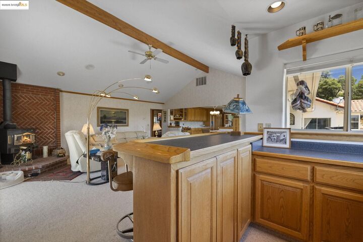 Property Photo: 16411 Crestridge Ave CA 95370
