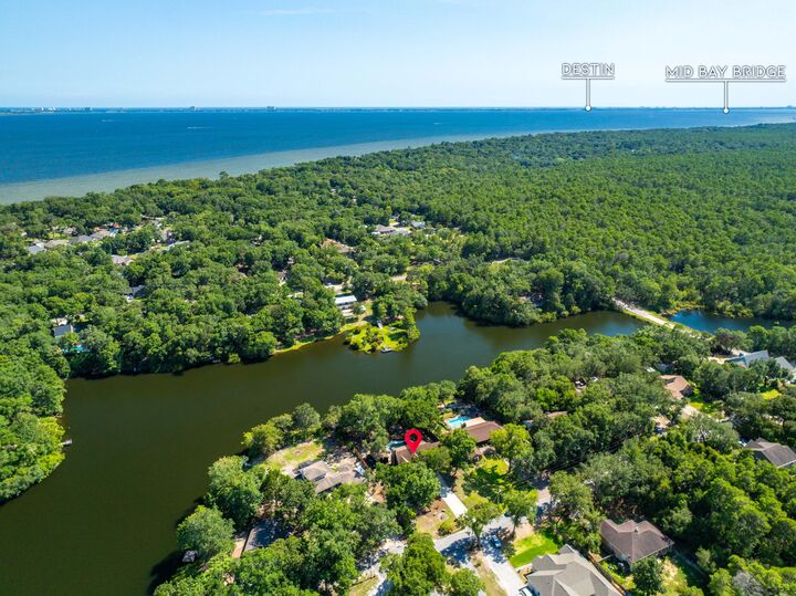 Property Photo:  120 Darrell Court  FL 32439 
