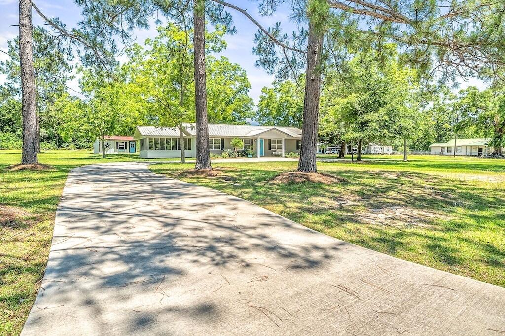 Property Photo: 8115 8th Street FL 32567