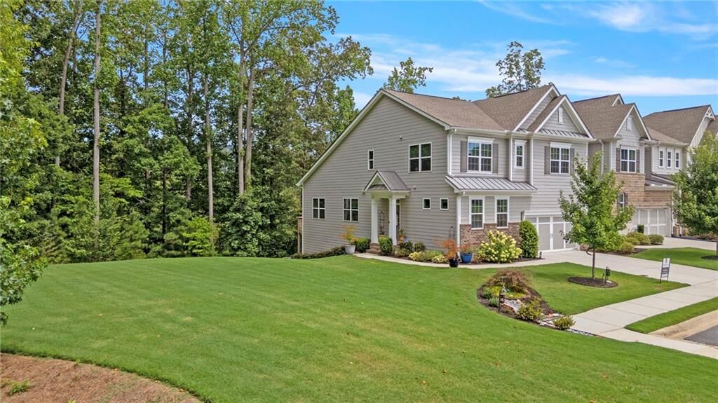 Property Photo:  2805 Bishopstone Way  GA 30040 