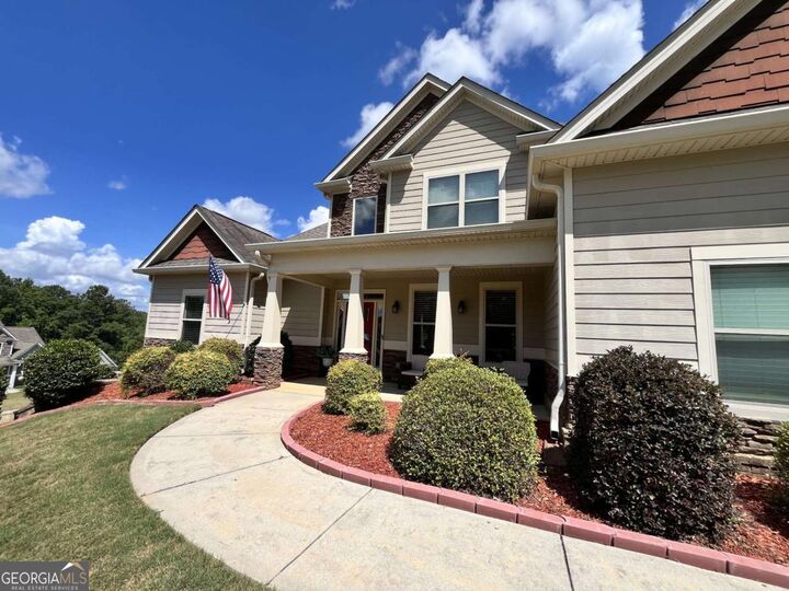 Property Photo:  860 Ashland Falls Drive  GA 30656 