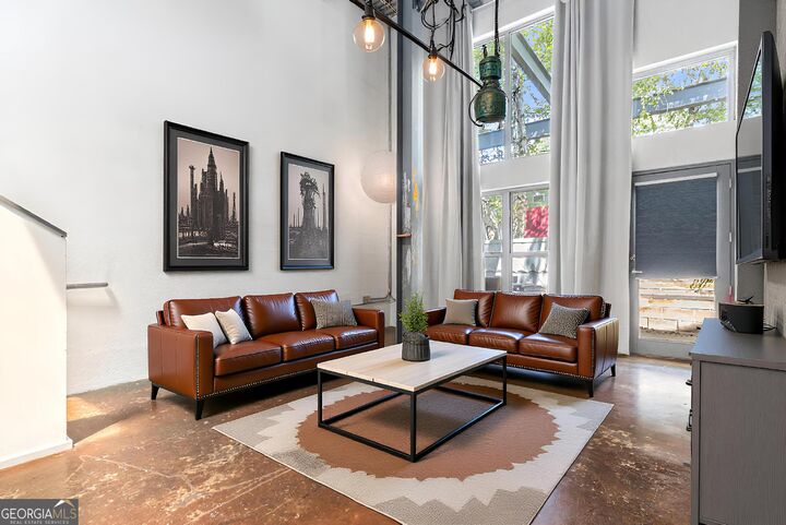 Property Photo: 195 Arizona Avenue NE 102 GA 30307