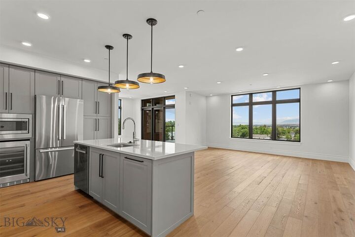 Property Photo: 315 N Tracy Avenue 502 MT 59715