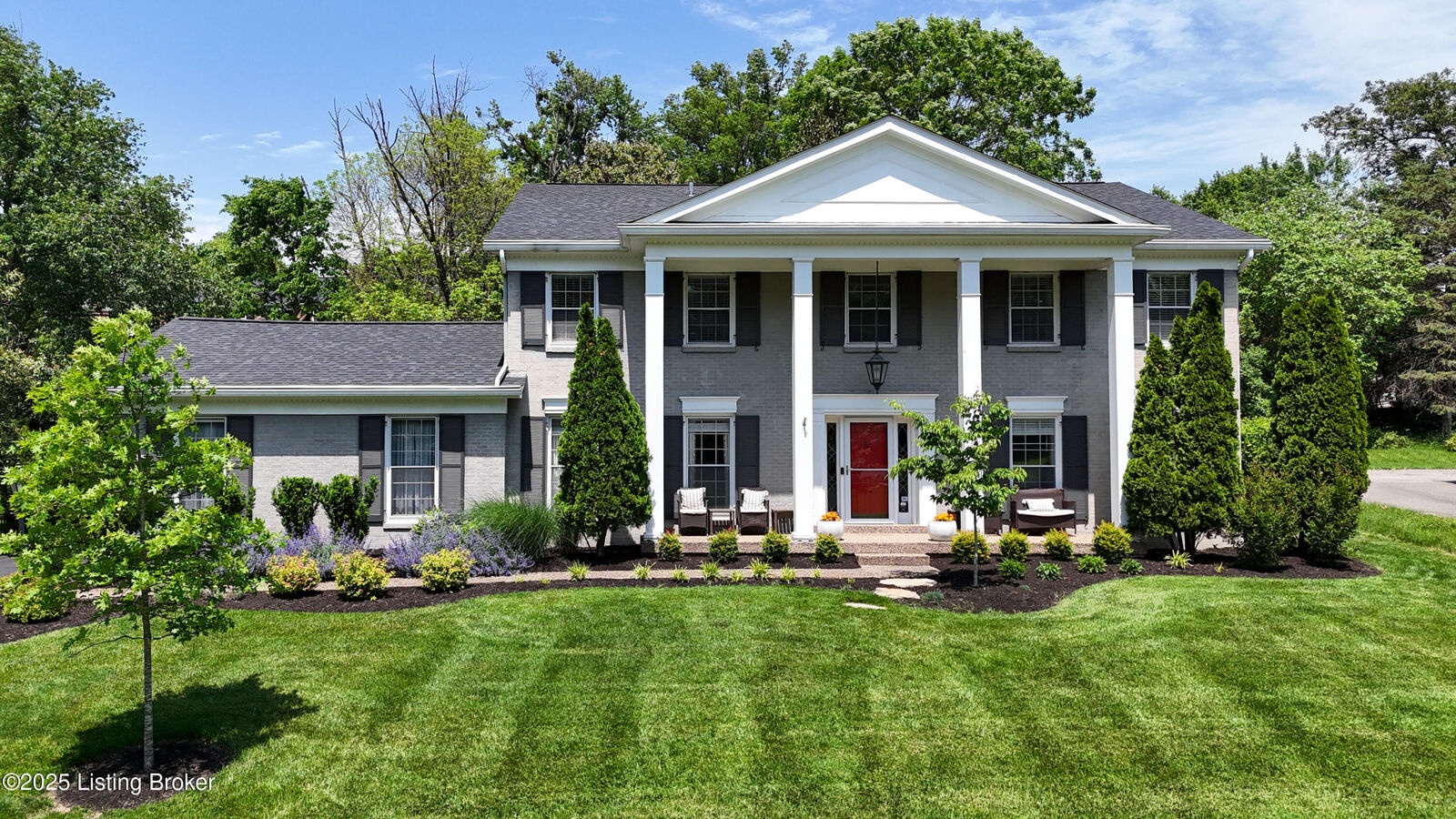 Property Photo:  3005 Shallcross Way  KY 40222 