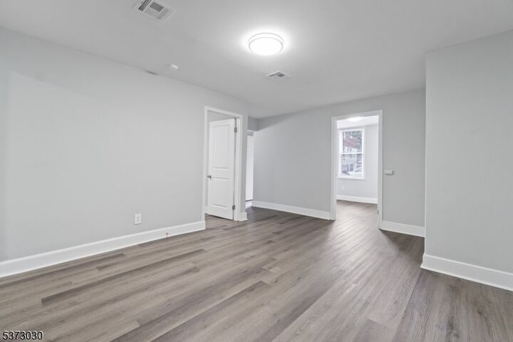 Property Photo:  92 Mercer St  NJ 07524 
