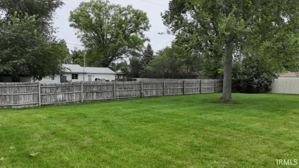 Property Photo: 720 S Meadow Road IN 47714