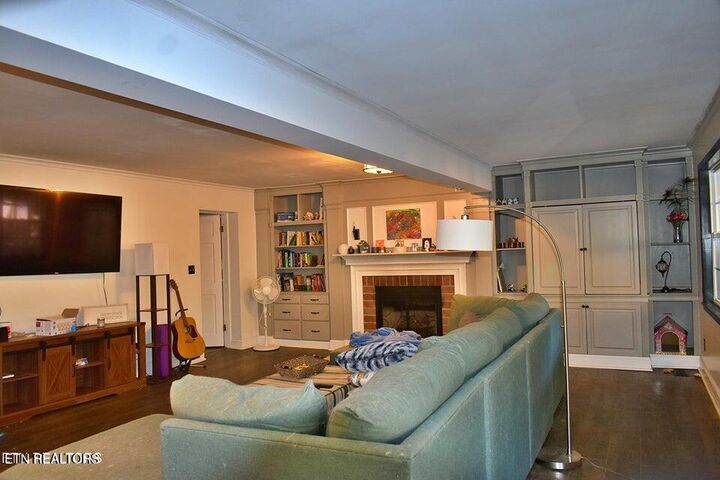 Property Photo: 915 Lothbury Ave KY 40965