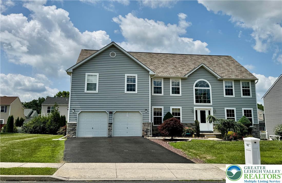 Property Photo: 1692 Windmill Lane PA 18031