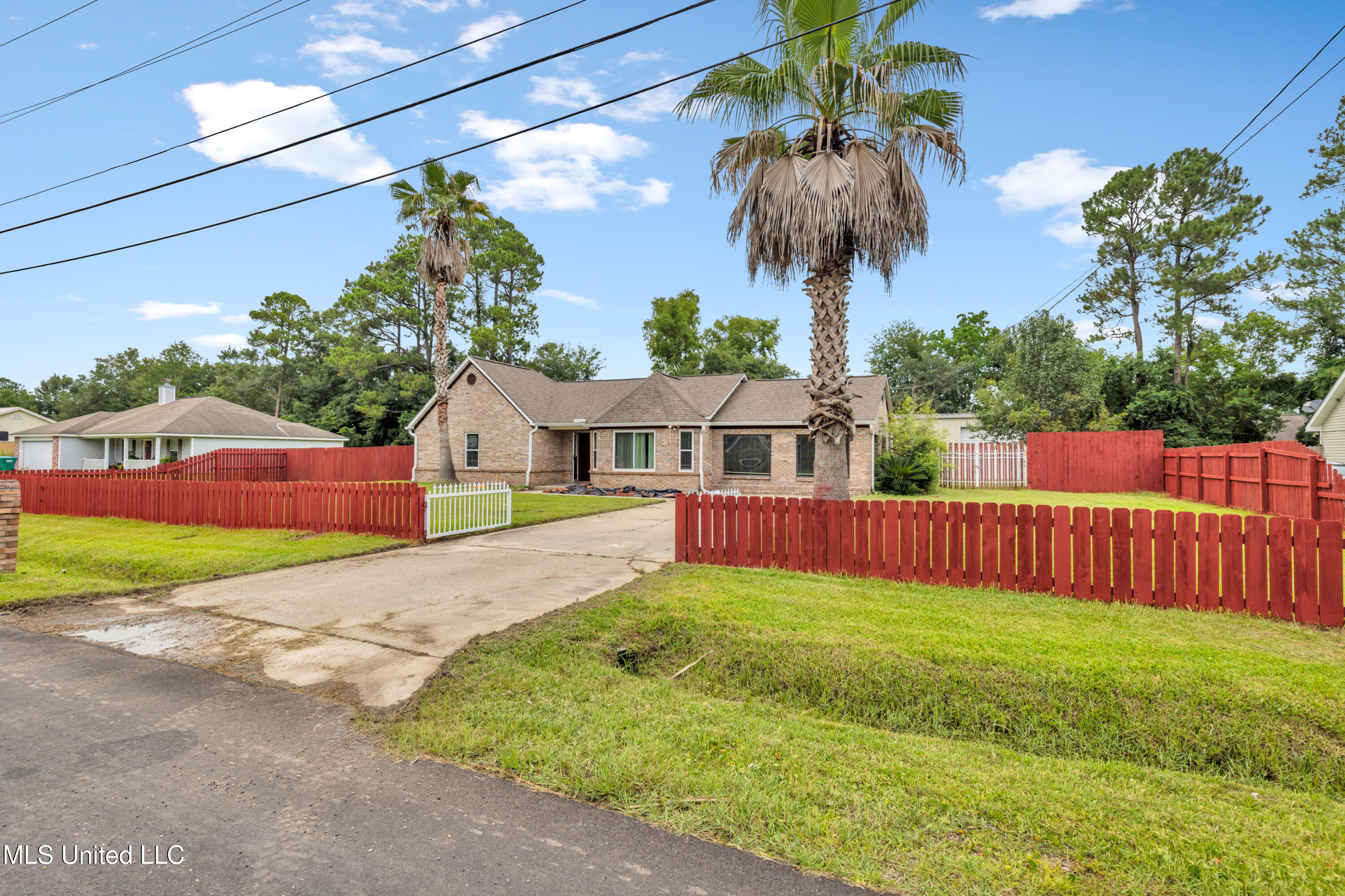 Property Photo: 14030 Lavelle Drive MS 39503
