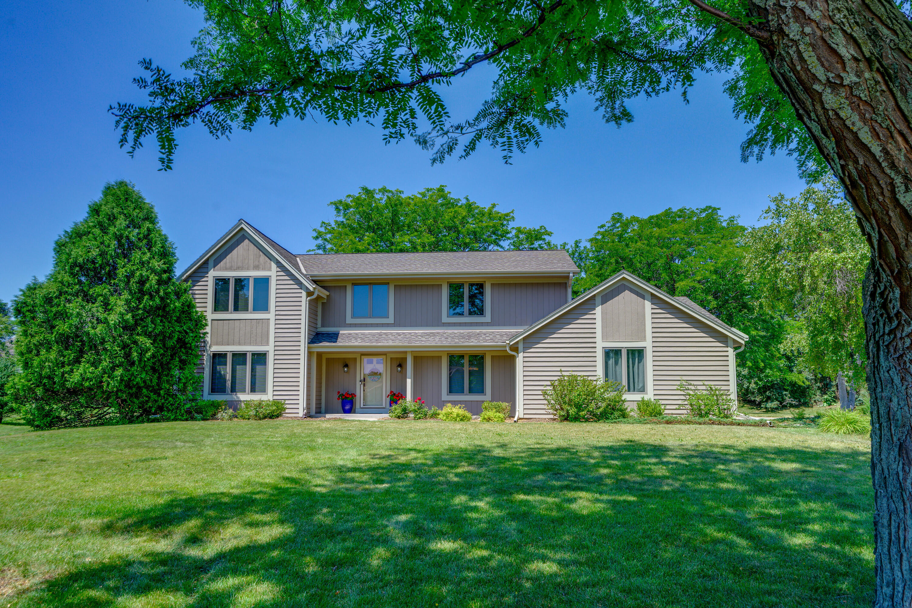 Property Photo: 20550 Dexter Ct WI 53045