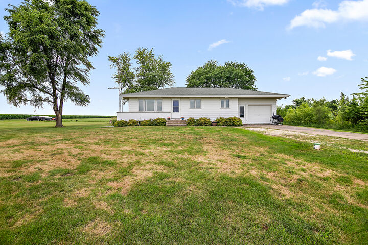 1506 S 16000W Road  Reddick IL 60961 photo
