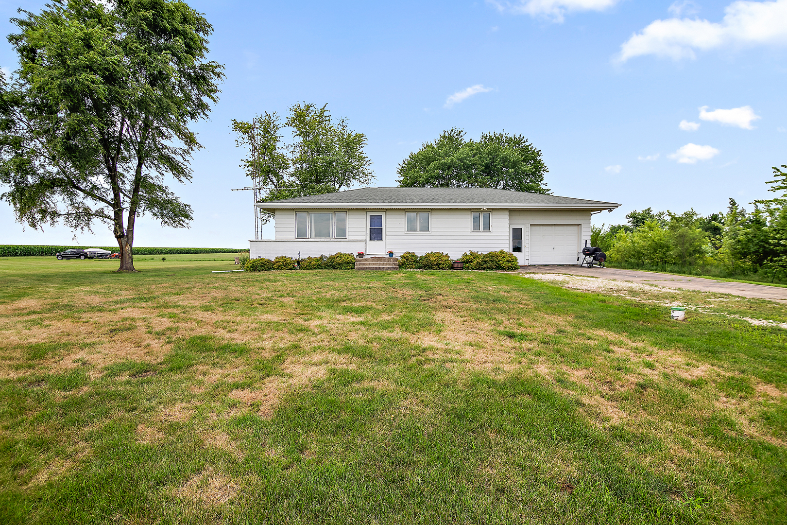 Property Photo:  1506 S 16000W Road  IL 60961 