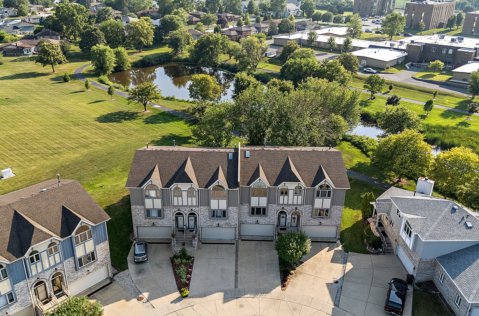 Property Photo: 6955 Kingston Court IL 60477