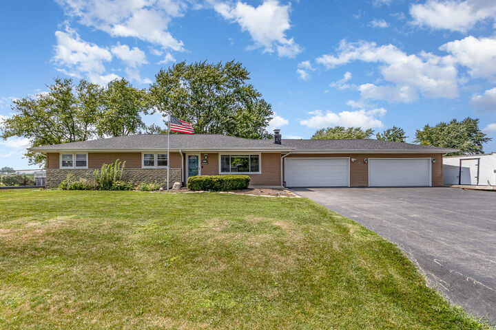 2315 Delaney Road  New Lenox IL 60451 photo