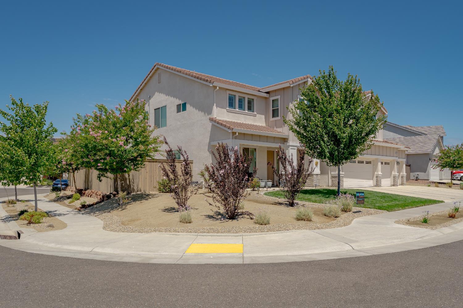 Property Photo: 2232 Cumberland Loop CA 95747