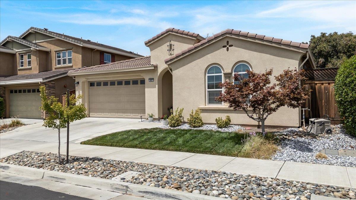 Property Photo: 437 S Ventana Avenue CA 95376