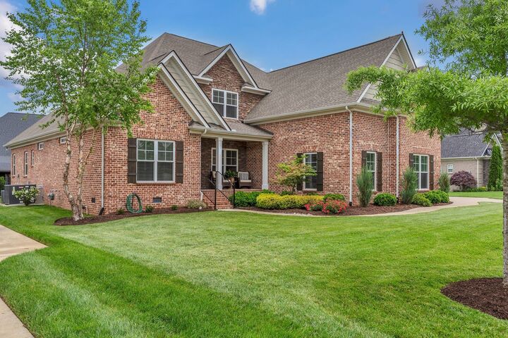 Property Photo: 1924 Fairhaven Ln TN 37128