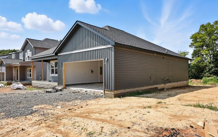 Property Photo: 476 Herman Dr TN 37042