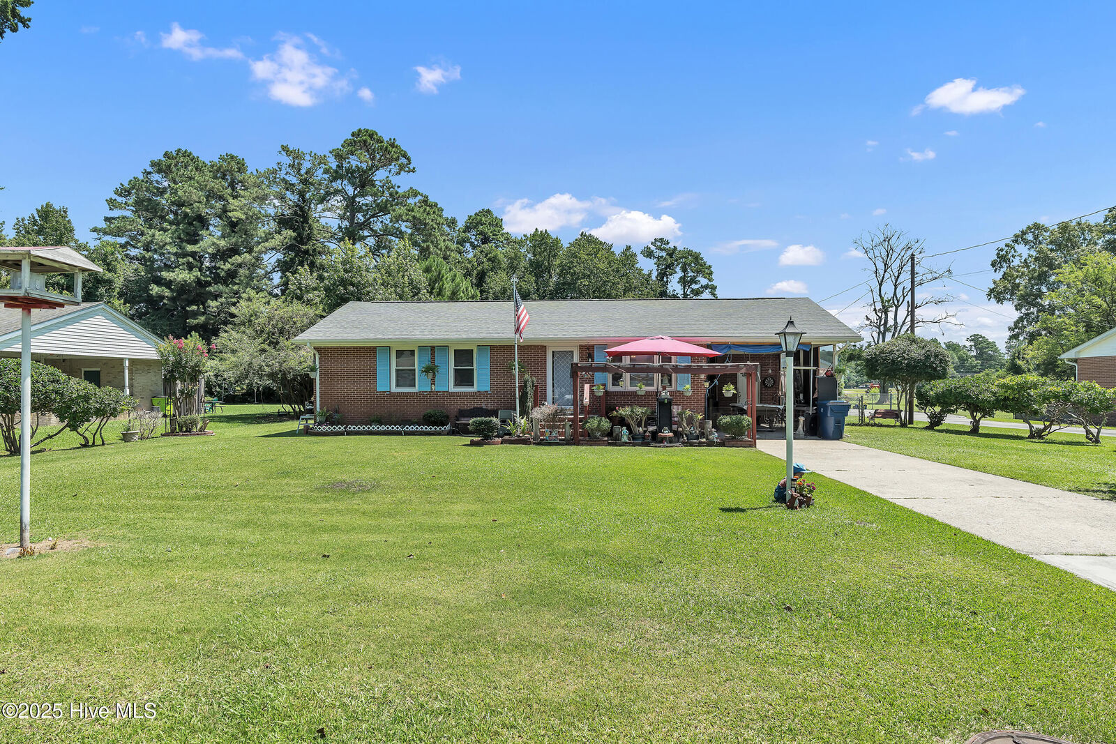 Property Photo:  618 Lee Drive  NC 28532 