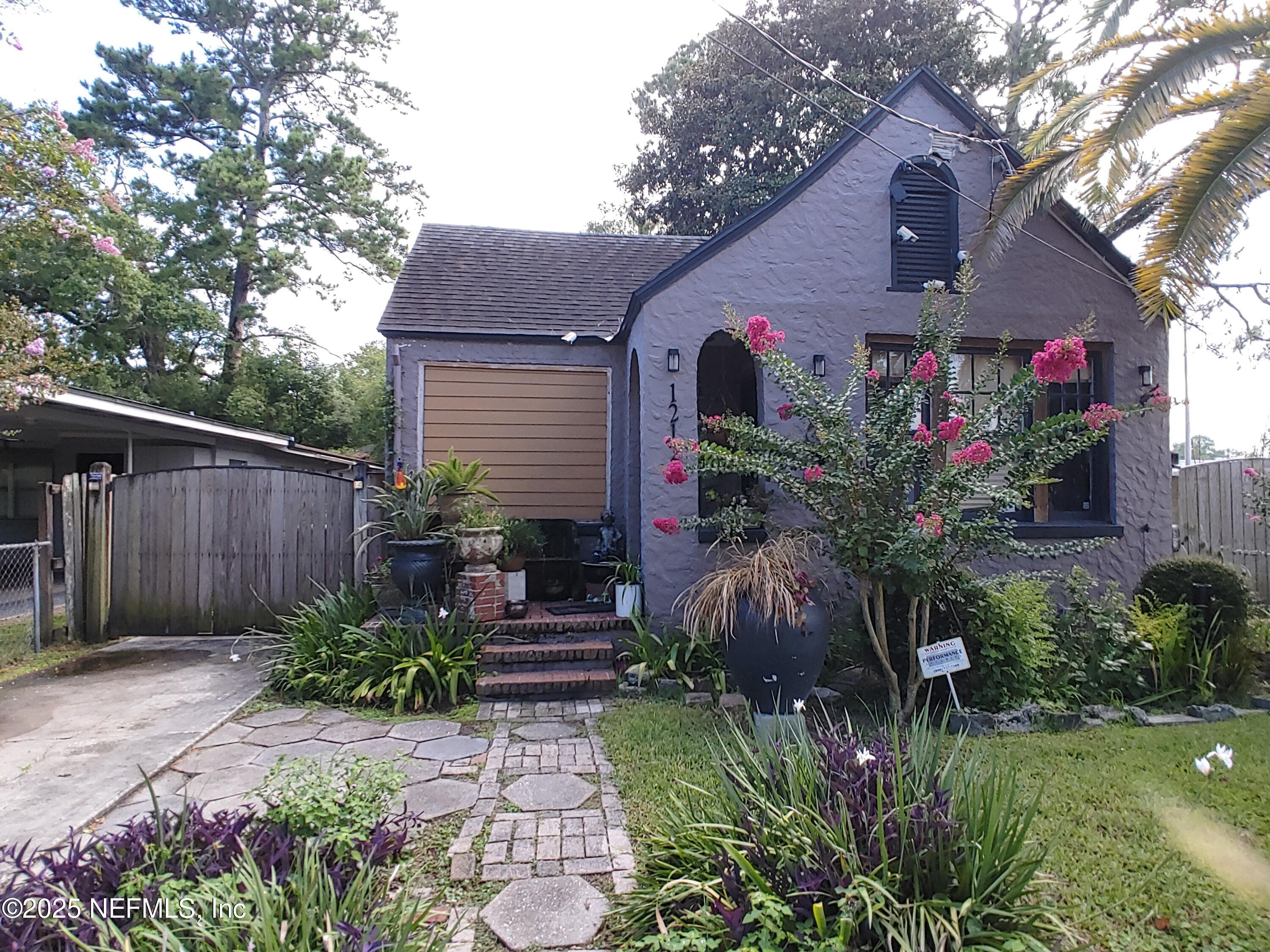 Property Photo:  1212 Talbot Avenue  FL 32205 
