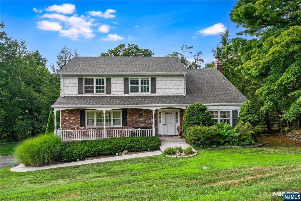 5 Bisset Drive  West Milford NJ 07480 photo