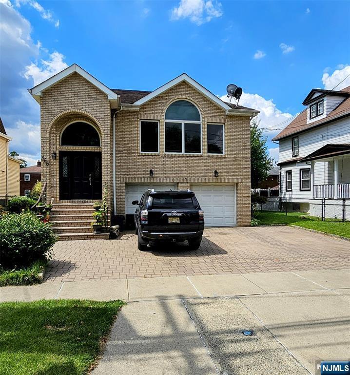 Property Photo:  366 2nd Avenue 2nd Floor  NJ 07071 