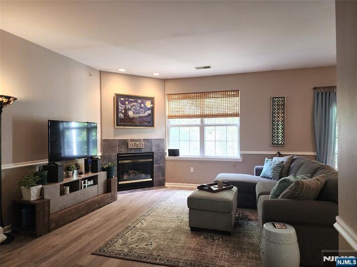 Property Photo:  79 Mountainview Court 79  NJ 07457 