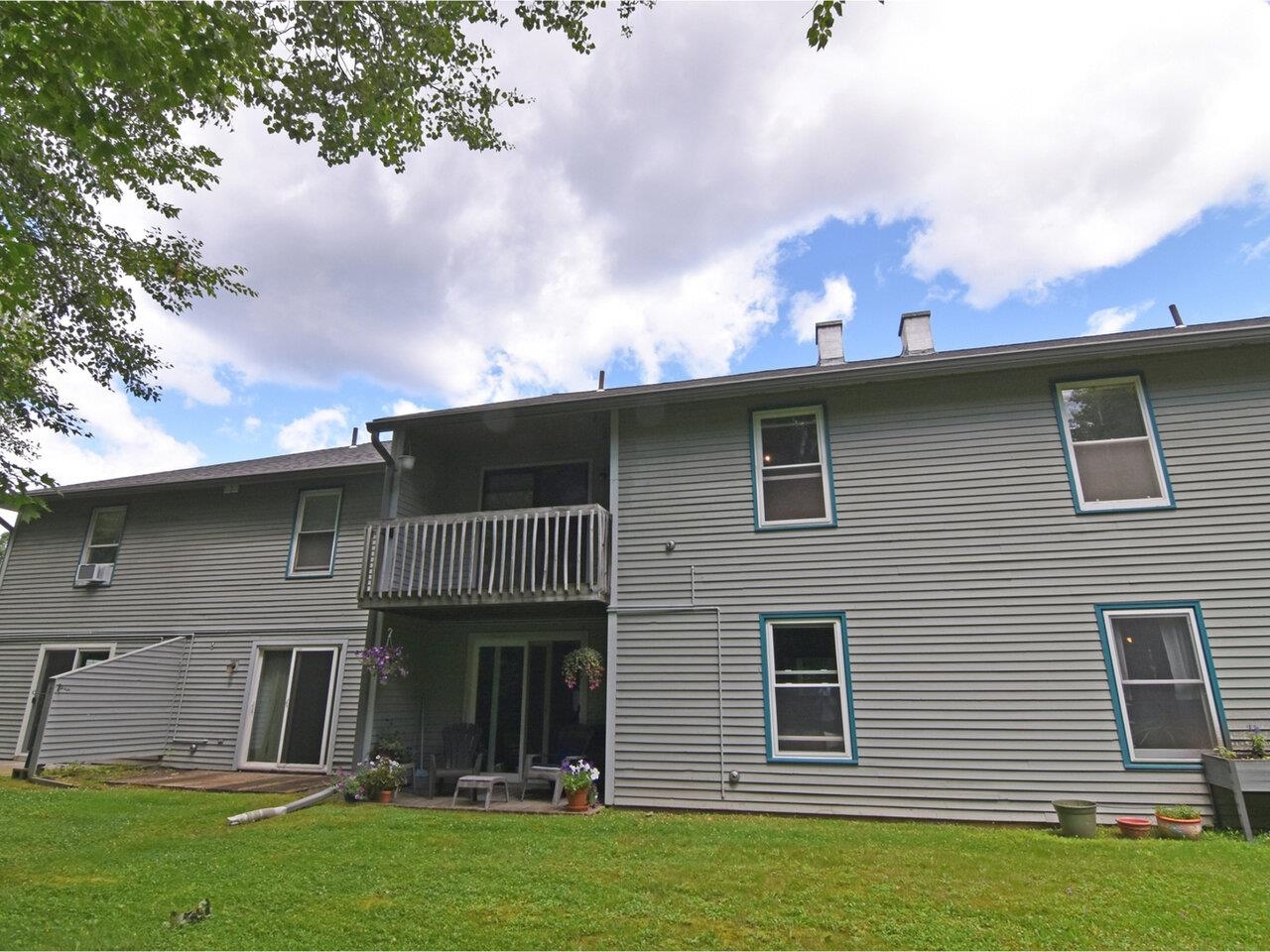 Property Photo: 141 Ledgewood Circle VT 05401