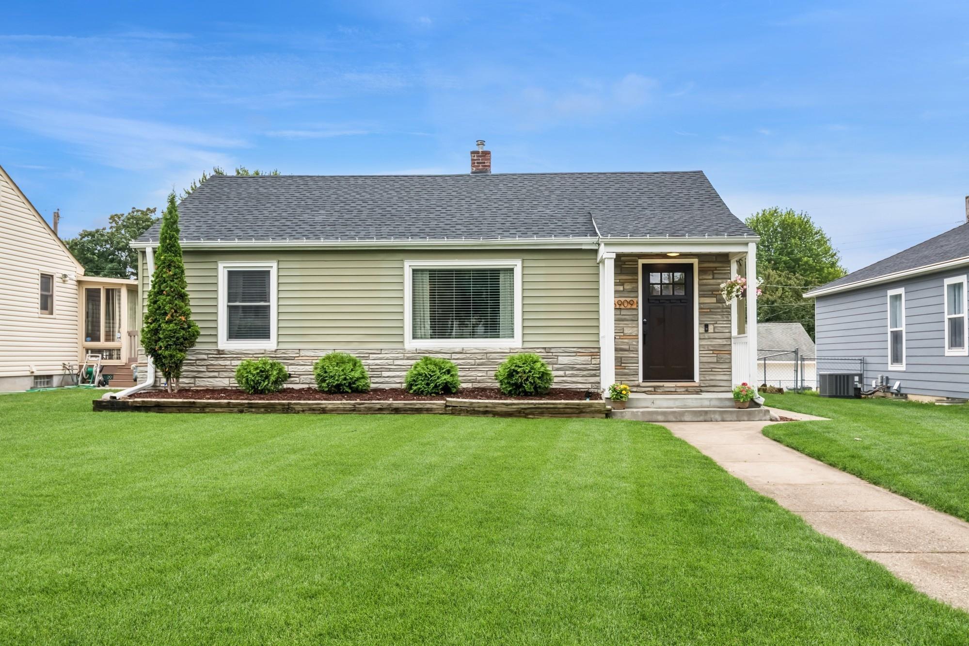 6909 Upton Avenue S  Richfield MN 55423 photo