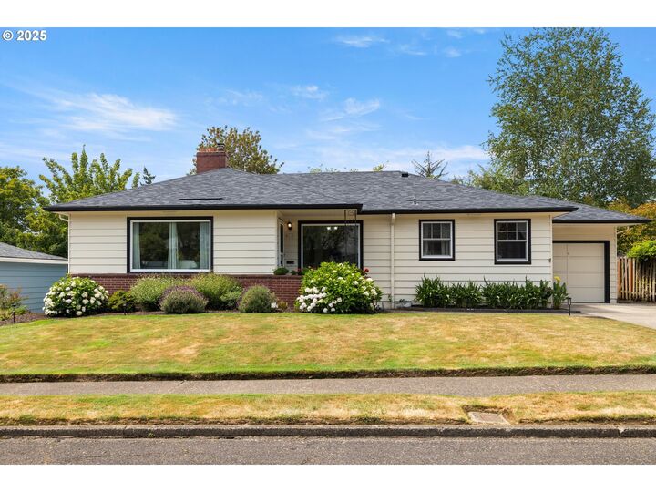 6458 SW Loop Dr  Portland OR 97221 photo