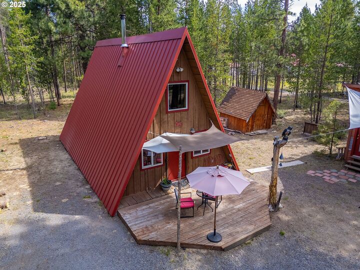 Property Photo: 15635 6th St OR 97739