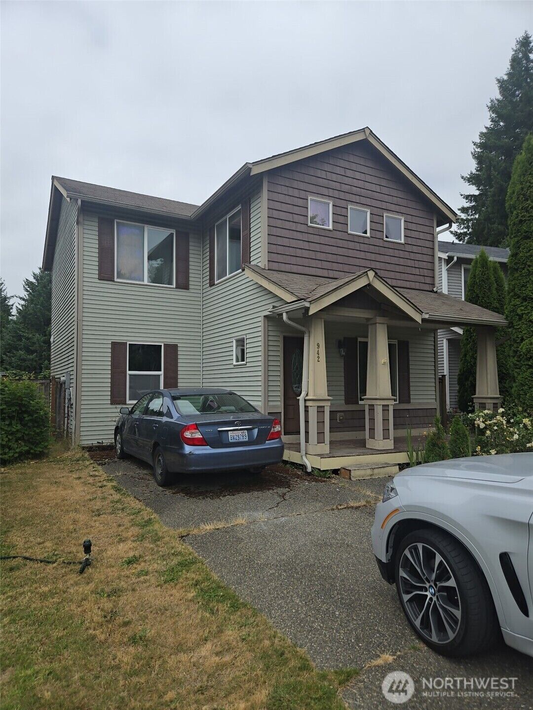 Property Photo:  942  G Street SW  WA 98512 