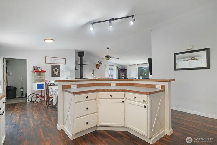 Property Photo: 107 Scandia Lane WA 98570