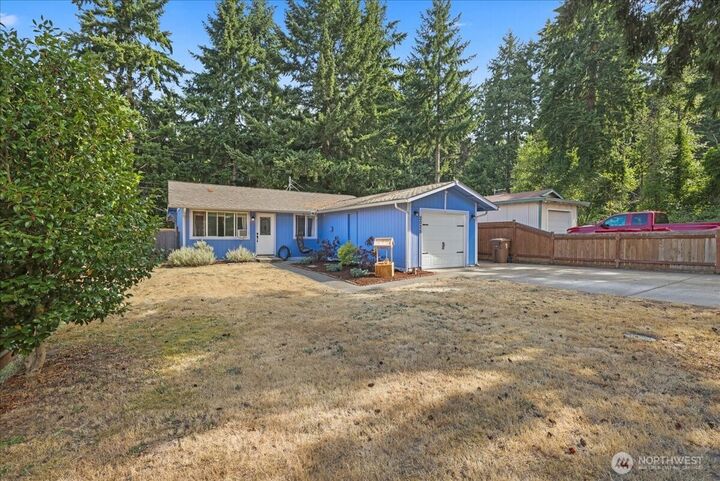 Property Photo:  2025 E 62nd Street  WA 98404 