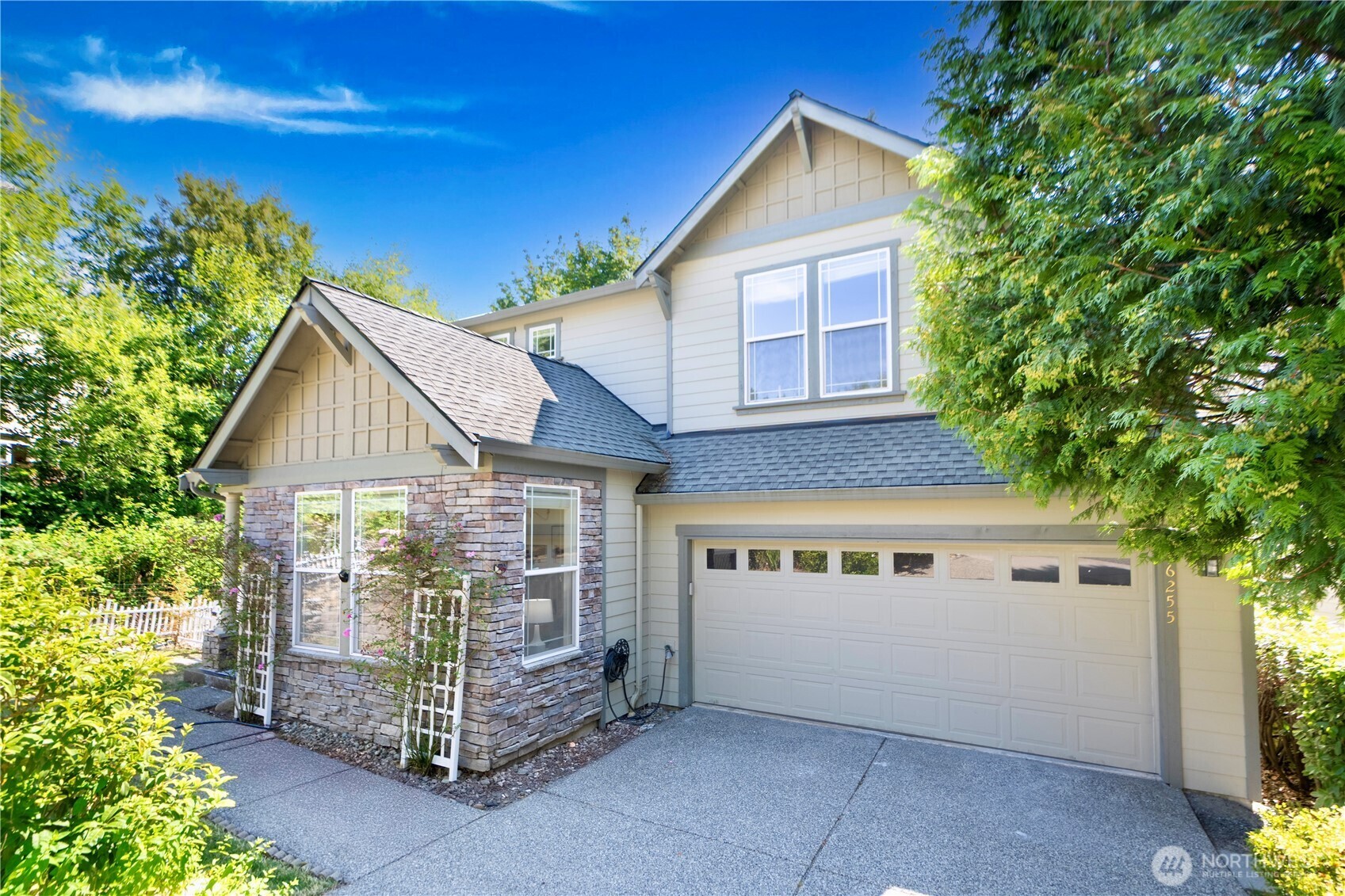 Property Photo:  16255 SE 66th Street  WA 98006 