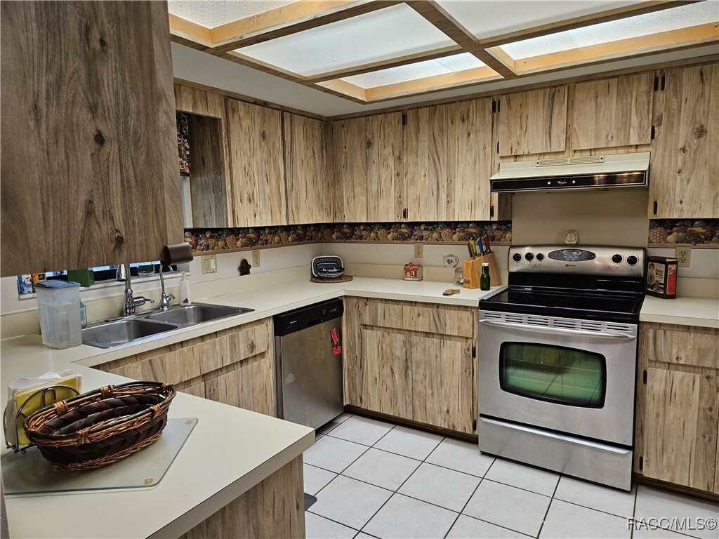 Property Photo: 7525 W Fairview Court FL 34429