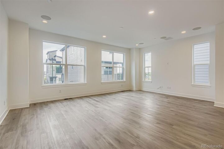 Property Photo: 10886 E Hinsdale Circle CO 80112