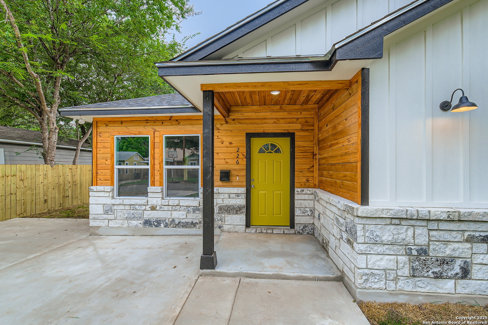 Property Photo:  226 Frost  TX 78201 