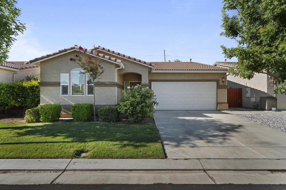 Property Photo: 3009 La Vina Circle CA 93635