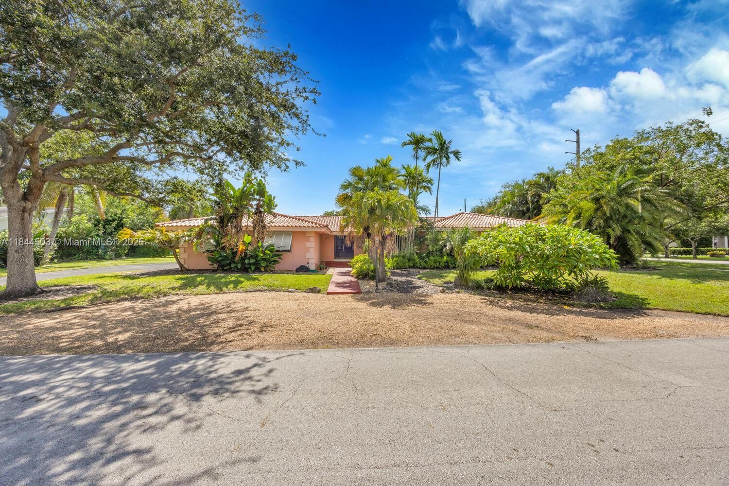 14323 SW 80th Ave  Palmetto Bay FL 33158 photo
