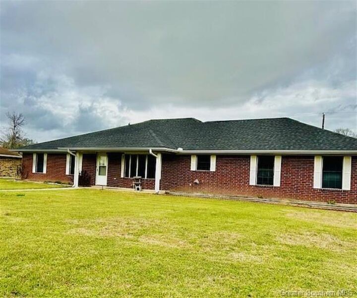 Property Photo: 1422 Grace Avenue LA 70668