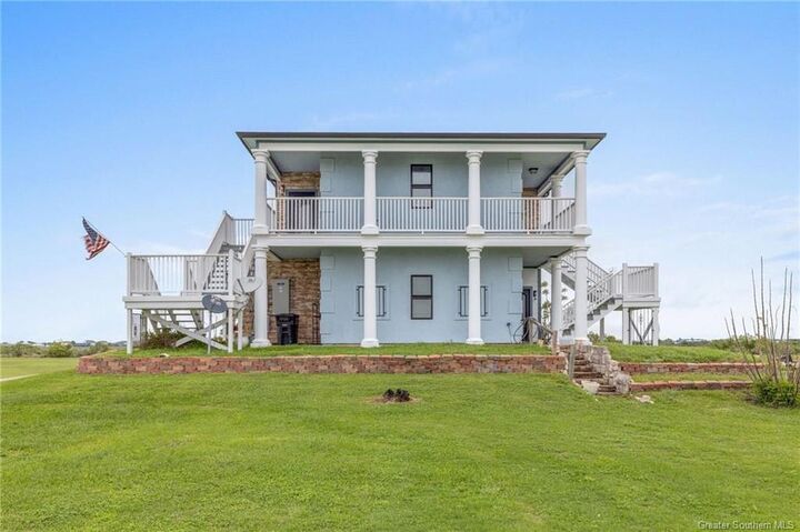 Property Photo: 113 Deltra Hardin Road LA 70645