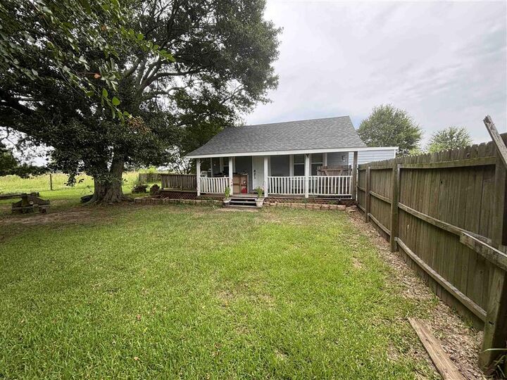 17369 Vanicor Road  Welsh LA 70591 photo