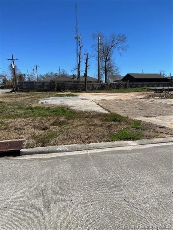 Property Photo: 401 E Krause Street E LA 70669