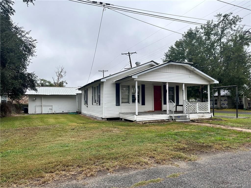 Property Photo: 907 Franklin Street LA 70663
